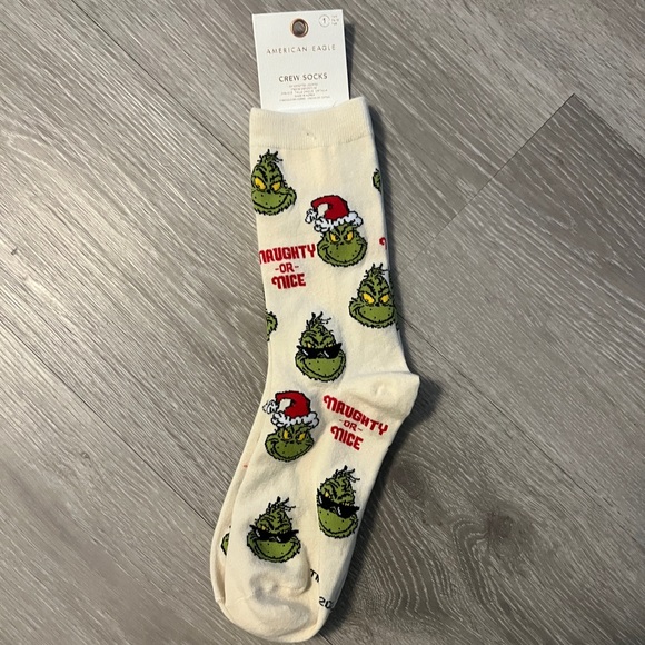 The Grinch socks 🎄 - Picture 2 of 2